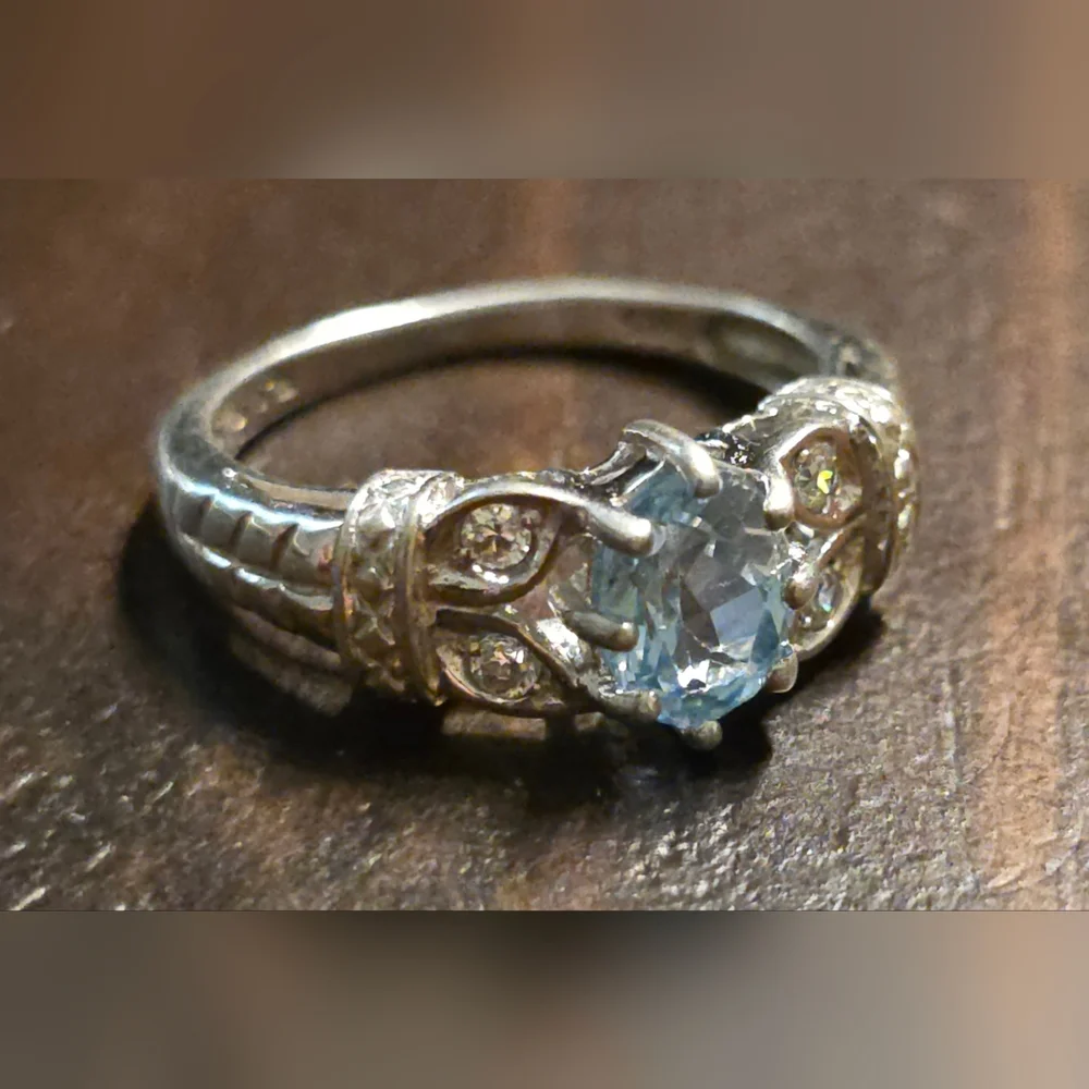 SKY BLUE TOPAZ WHITE SAPPHIRE STERLING 925 RING SIZE 8.5 With Box Shown - Picture 2 of 6